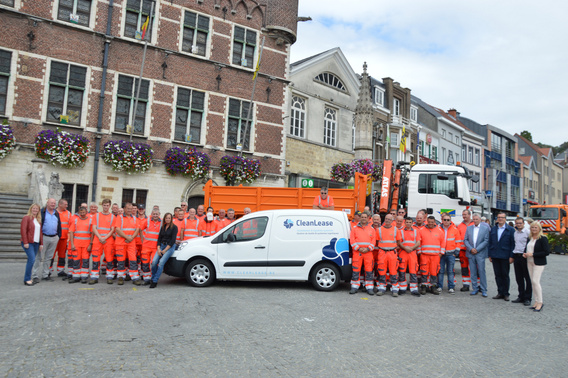 890dwkijk1w40nieuwe-kledij-voor-e28098technische-dienst_-van-de-stad-geraardsbergen