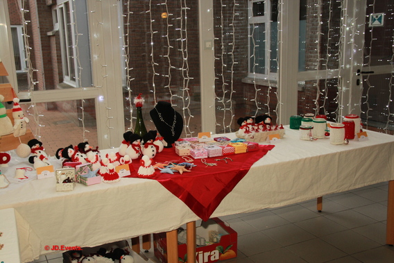 2018-12-18_kerstmarkt_door_in_het_wzc_olv__7_ab