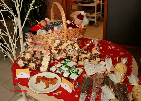 2018-12-18_kerstmarkt_door_in_het_wzc_olv__9_ab