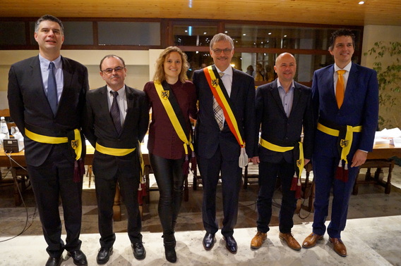 Groepsfoto_college_burgemeester__1_a_jd
