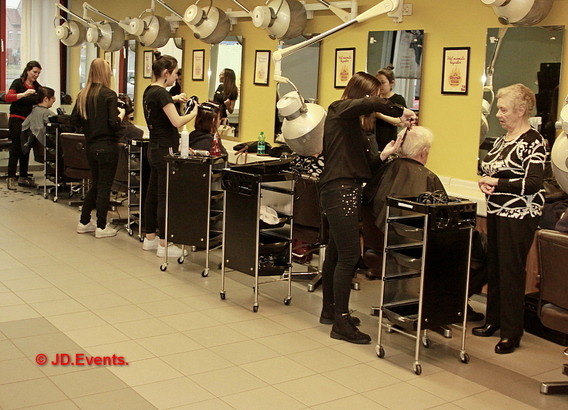 2019-12-14_kapsalon_warmste_kapsalon__20_ab