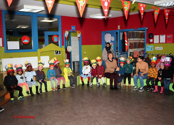 2019-12-06______sint___pieten___22basisschool_de_bij_22__3_ab