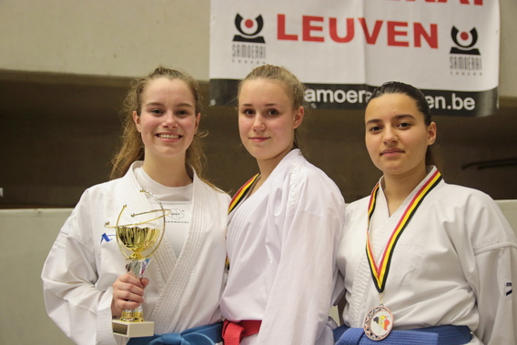 Ninove_maitoshi_kachi_trophy__2_
