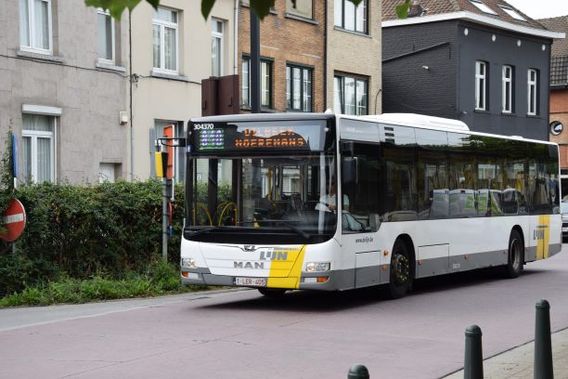 Editiepajot_bart_devill___bussen_de_lijn