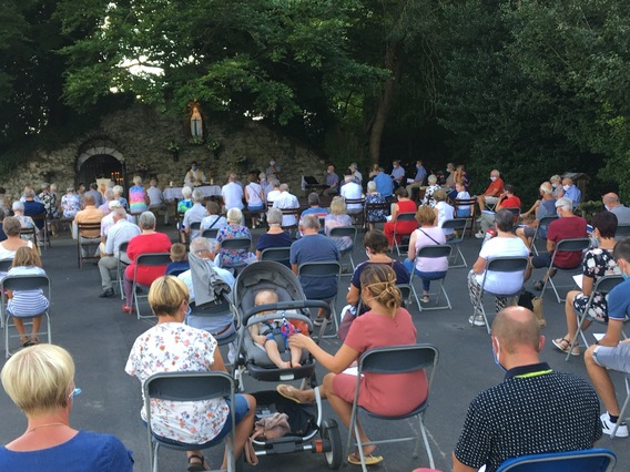 2020-08-15_eucharistieviering__grot_van_poelk__5_ab