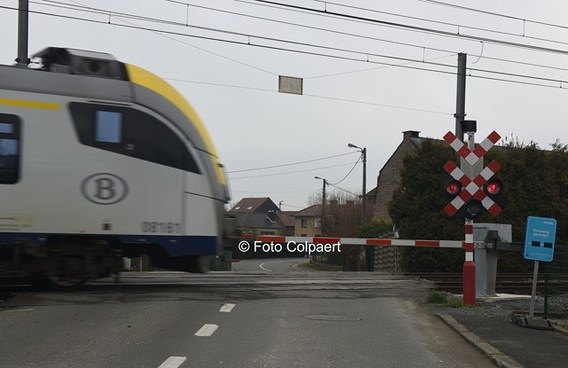 Editiepajot_galmaarden_overweg__kopie_