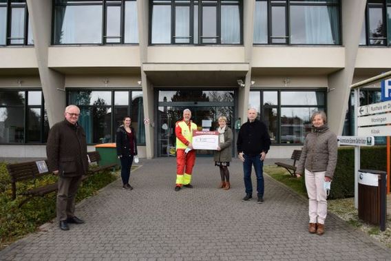 Editiepajot_bart_devill___cheque_rode_kruis