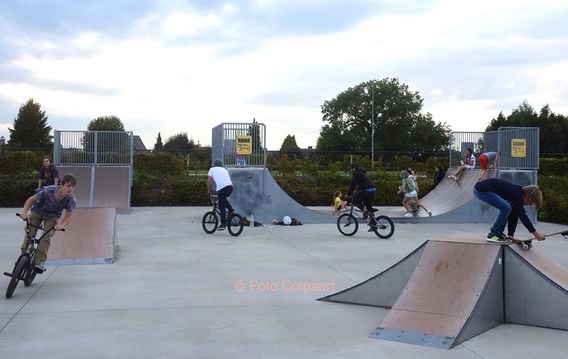 Editiepajot_gooik_skaters__kopie_