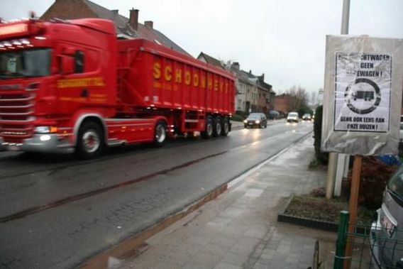 Editiepajot_bart_devill___zwaar_verkeer_zennestraat