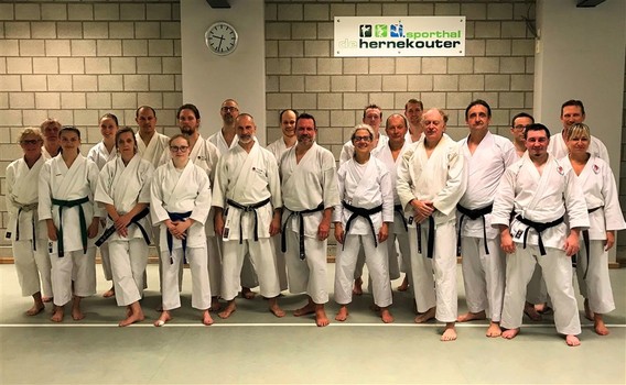 Provinciale_training_shotokan_karate_in_herne