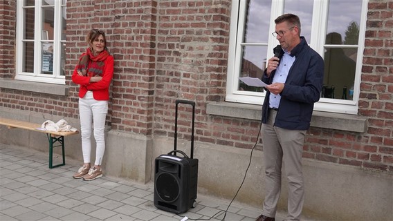 Inhuldiging_stationsomgeving_en_kijkje_bij_okkernoot__2_