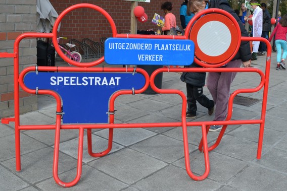 Speelstraat_hek