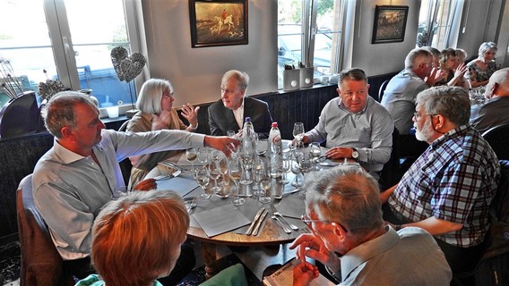 Ovdp_ontvangt_dialectenkenner_devos__7_