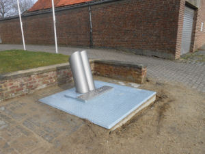 Editiepajot_bart_devill___glascontainer_sint-pieters-leeuw