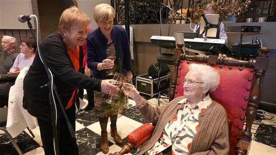 Okra_kerst_geramine_vanderroost_100__4_