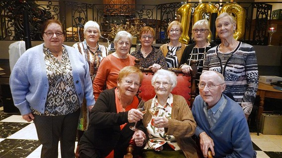 Okra_kerst_geramine_vanderroost_100__8_
