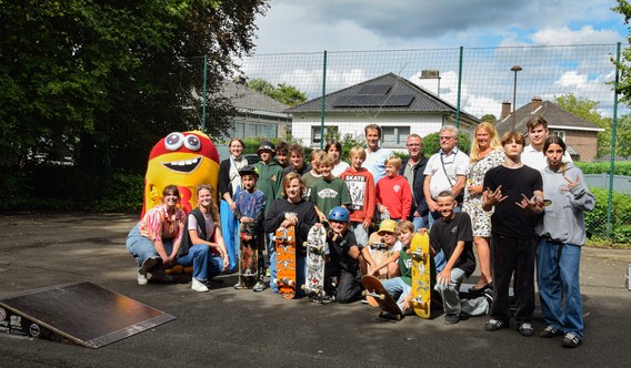 Persfoto_tijdelijk_skatepark_alsemberg