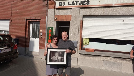 Laatste_afspraak_van_latjes_met_zijn_facteurs__3_
