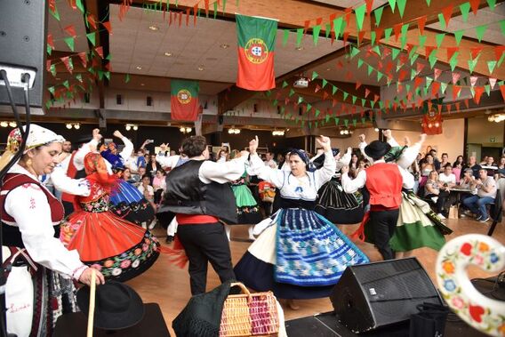 Editiepajot_bart_devill___portugees_feest_werd_voltreffer