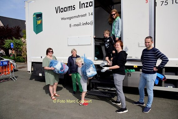 Editie_gooik_inzameling_kledij_3__kopie_