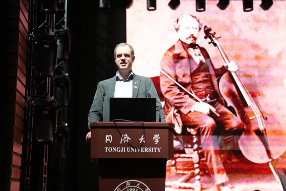 Tongji_university_-_16_april