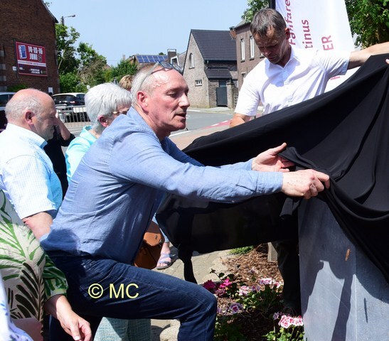 Editie_gooik_standbeeld_francis_2__kopie_