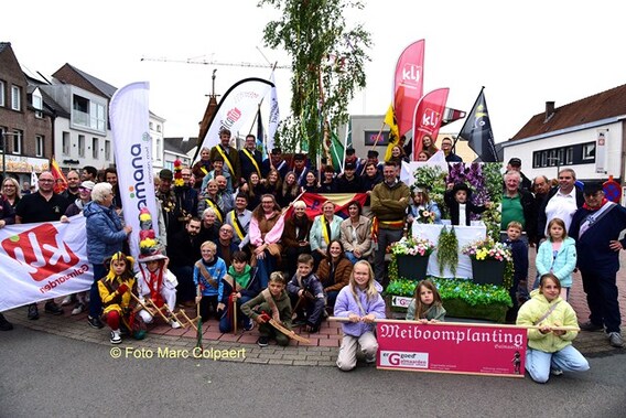 Editie_galmaarden_kermis_meiboom_12__kopie_