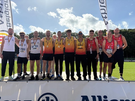 4x100_bk