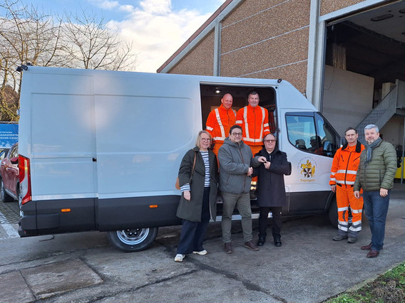 Levering_bestelwagen_cammaert