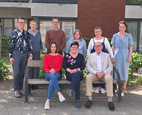 Foto_vrijwilligers_leif-antenne_opwijk_16-04-26