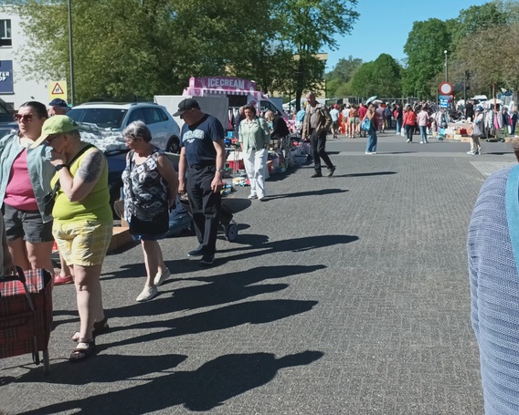 Rommelmarkt in Ninove.- Foto Marc Colpaert