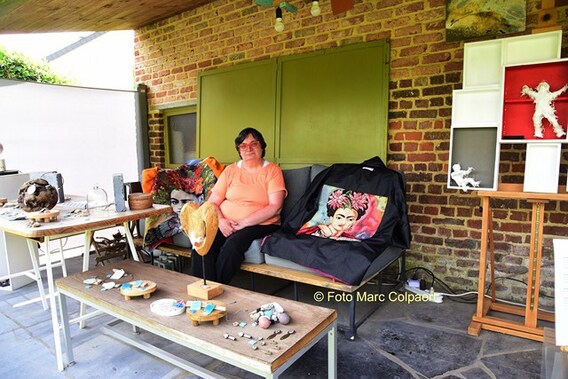 Carla bij haar werk.- Foto Marc Colpaert