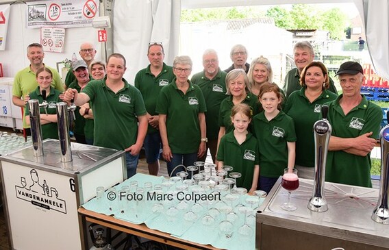Zonder vrijwilligers geen feest.- Foto Marc Colpaert