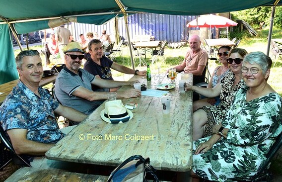 gezellige sfeer.- Foto Marc Colpaert