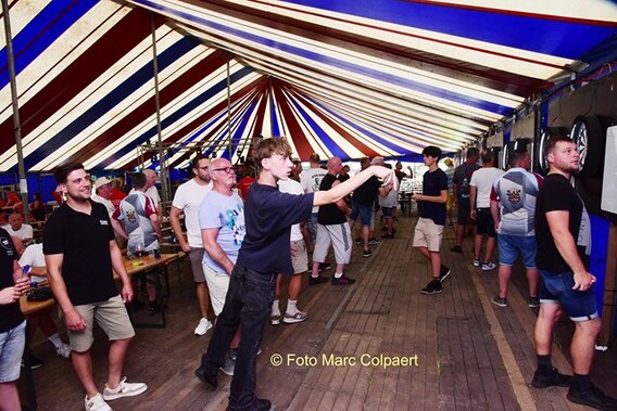 Er werd nogal met pijltjes gegooid.- Foto Marc Colpaert