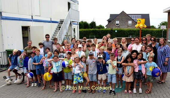 Groepsfoto van de leerlingen.- Foto marc Colpaert