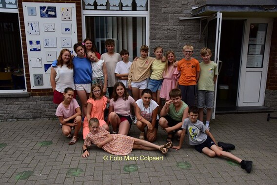 Leerlingen van het vijfde en zesde leerjaar.- Foto marc Colpaert