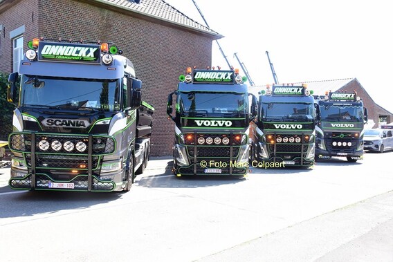 Vier prachtige Volvo s .- Foto Marc Colpaert