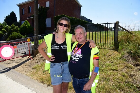 Marijke en Germain zorgden voor de parking.- Foto Marc Colpaert