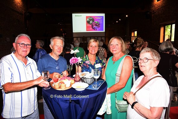 Serge, Jo, Christa, Magda en Annita.- Foto Marc Colpaert