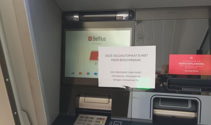 De geldautomaat is buiten gebruik.- Foto Marc Colpaert