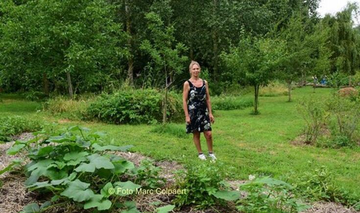 Natasja tussen het groen.- Foto Marc Colpaert