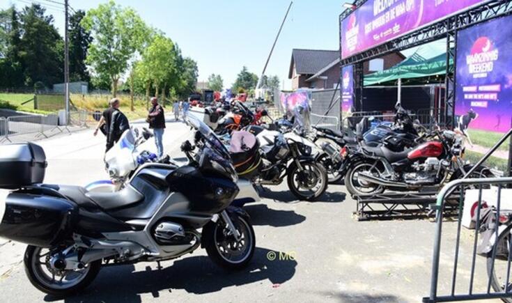 Heel wat motoren in Herfelingen.- Foto Marc Colpaert