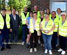 Deelnemers van de Start to Walk in Bever.- Foto Marc Colpaert