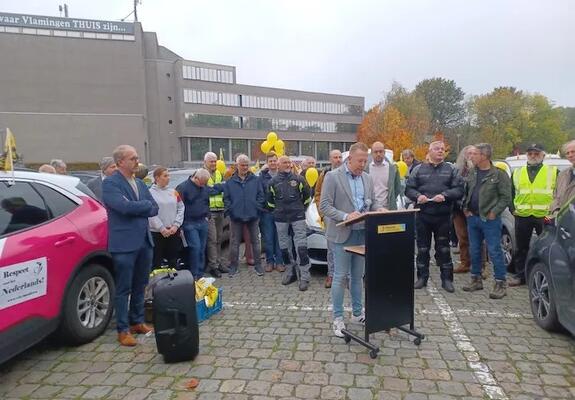 VVB autokaravaan langs Brusselse ziekenhuizen