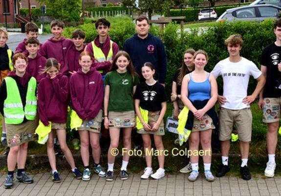 De eerste groep.- Foto Marc Colpaert