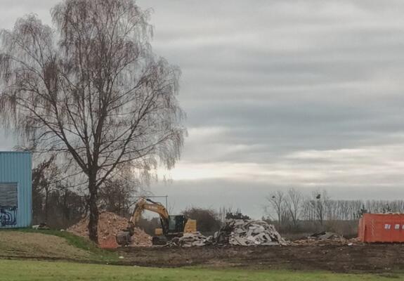 Nadat de werken afgelopen zijn zal er een losloopweide komen in Herne.- Foto Marc Colpaert