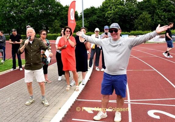 Piet gaf het startschot.- Foto Marc Colpaert