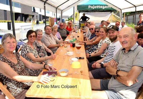 Feest in de Molenwijk.- Foto Marc Colpaert