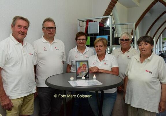 Een mooi eerbetoon voor Luc.- Foto Marc Colpaert